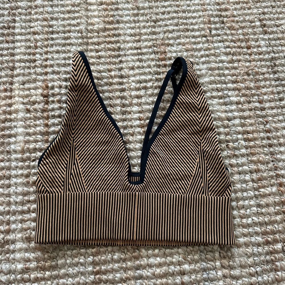 Urban Outfitters Crop Top/Bralette Size S